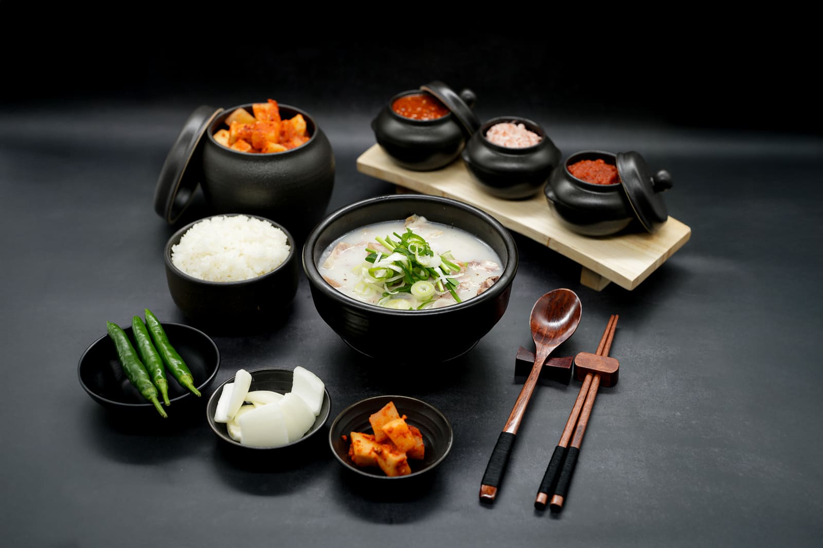 돼지국밥(직접삶은고기&직접우린육수) 메뉴 사진